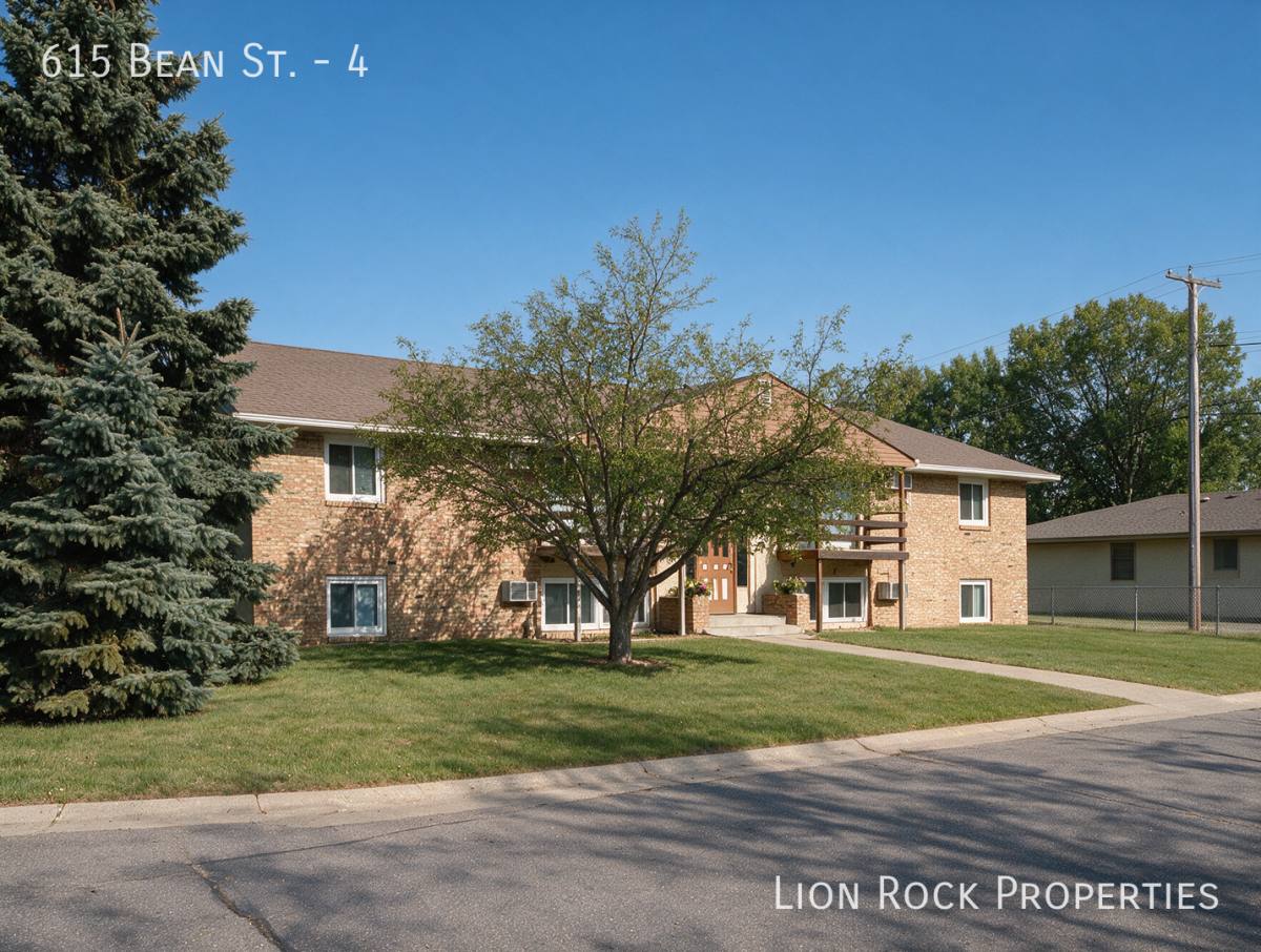 Apartment for rent at 615 Bean St #4, Anoka, MN 55303