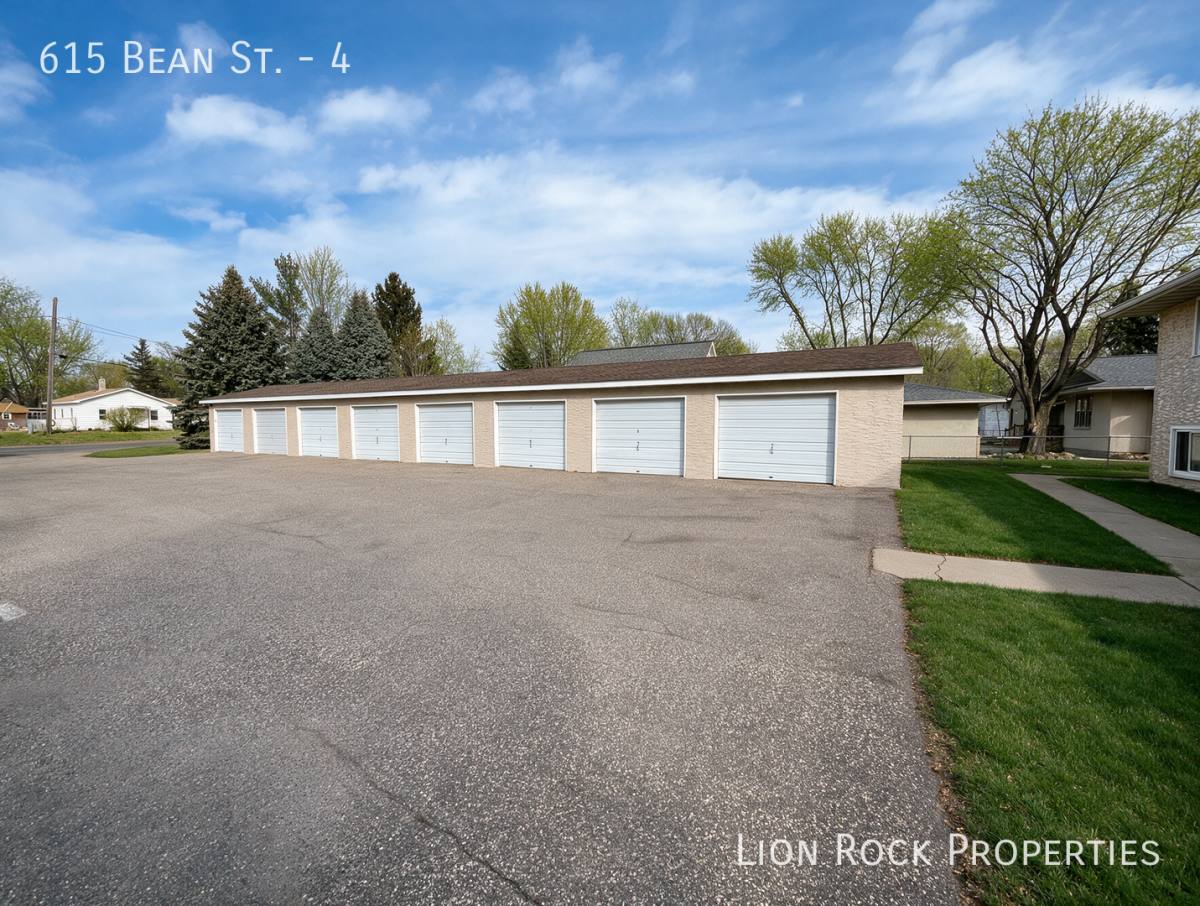 Apartment for rent at 615 Bean St #4, Anoka, MN 55303