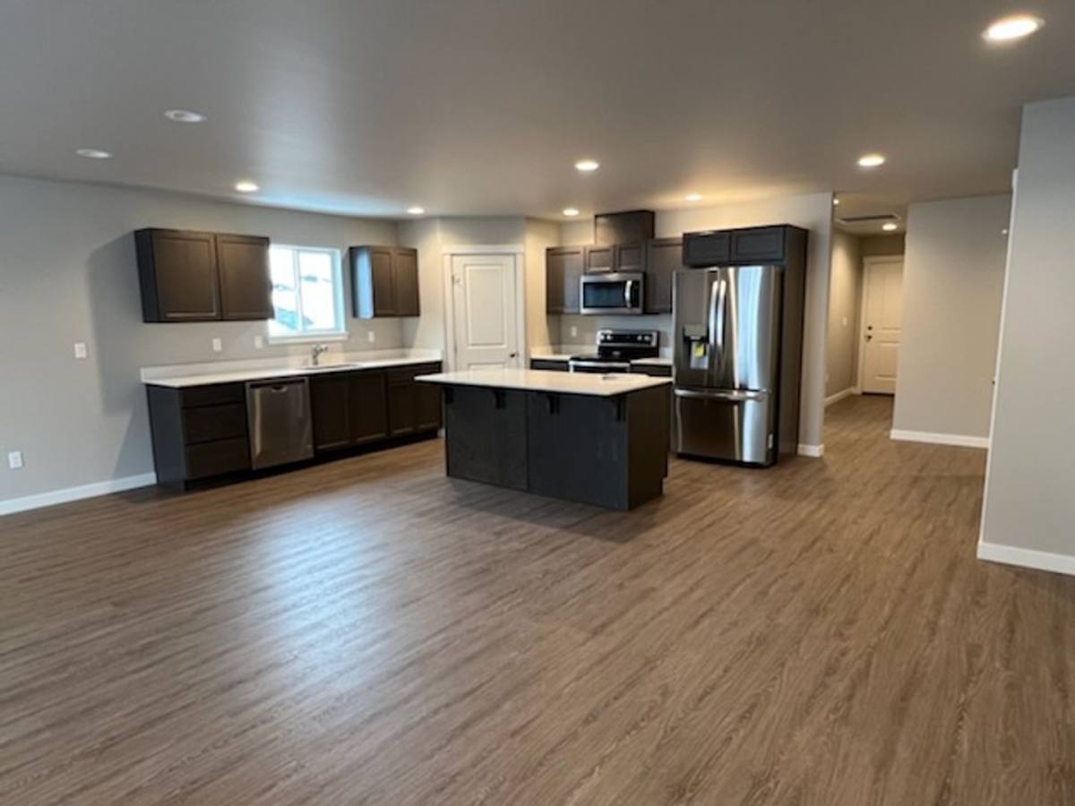 House for rent at 1098 S New Oak Lane, East Wenatchee, WA 98802