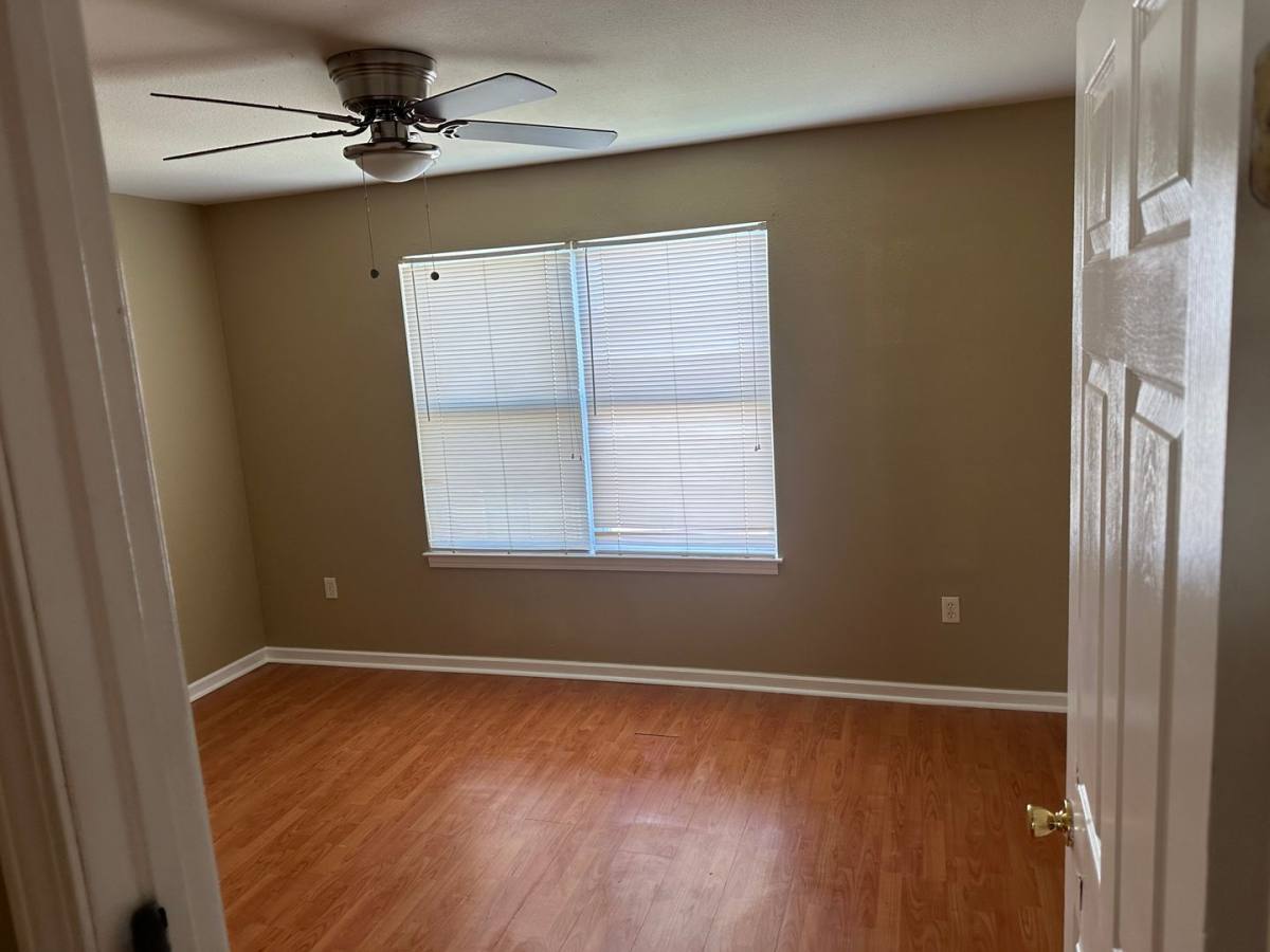 Apartment for rent at 6865 Mayo Blvd, New Orleans, LA 70126