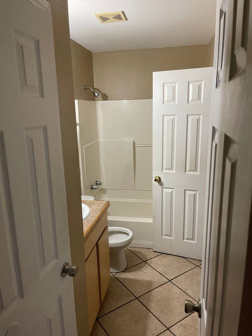 Apartment for rent at 6865 Mayo Blvd, New Orleans, LA 70126