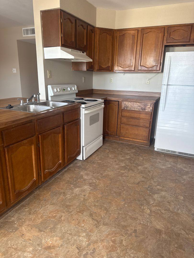 Apartment for rent at 2604 Miguel Place, Alamogordo, NM 88310