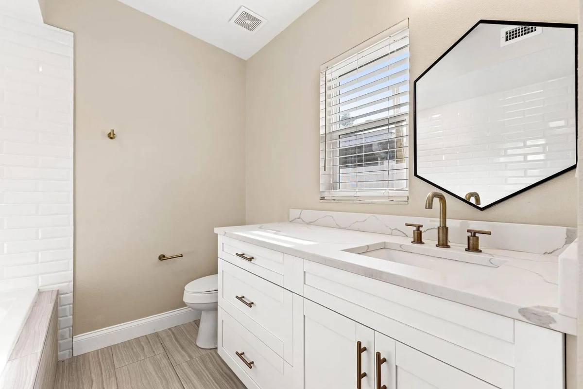 2614 W Henry Ave, Tampa, FL 33614 - House for Rent - Image 13