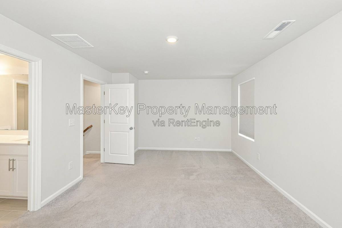 Townhouse for rent at 329 Deercroft Dr, Apex, NC 27539