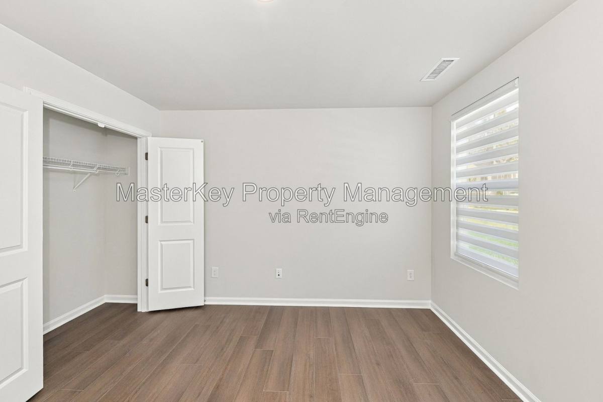 Townhouse for rent at 329 Deercroft Dr, Apex, NC 27539