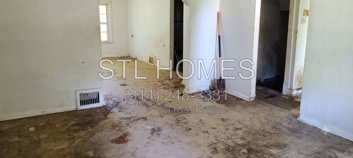 5257 Alcott Ave, St. Louis, MO 63120 - House for Rent - Image 3