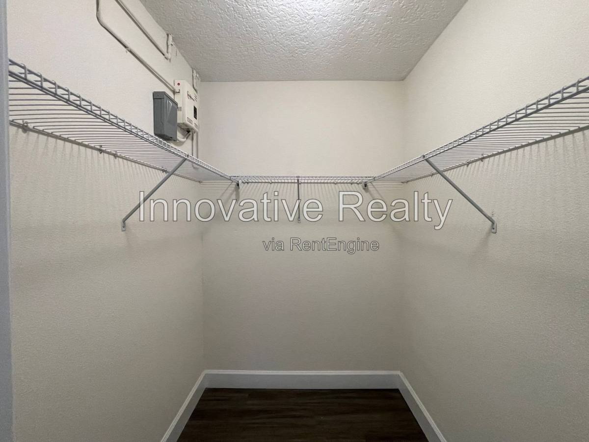 Apartment for rent at 5226 Davisson Ave, Orlando, FL 32810