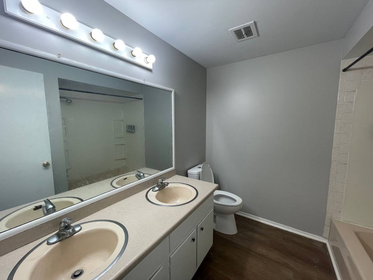 House for rent at 1200 Woodview Dr, Portage, MI 49024
