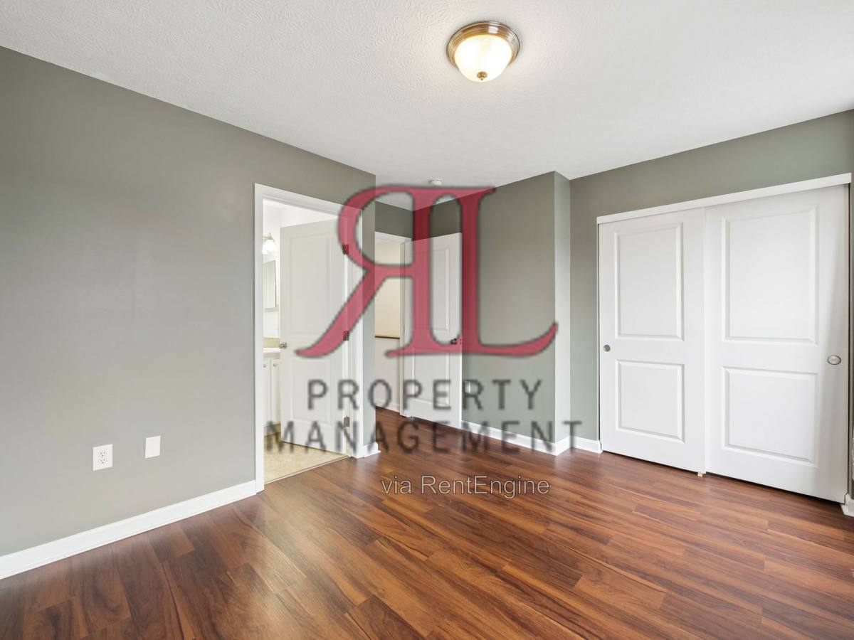 Townhouse for rent at 264 Hemlock Ravine Dr, Blacklick, OH 43004