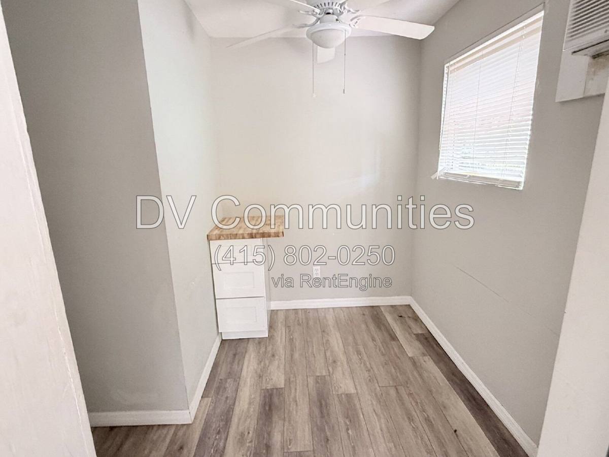 House for rent at 1426 10th St W, Bradenton, FL 34205
