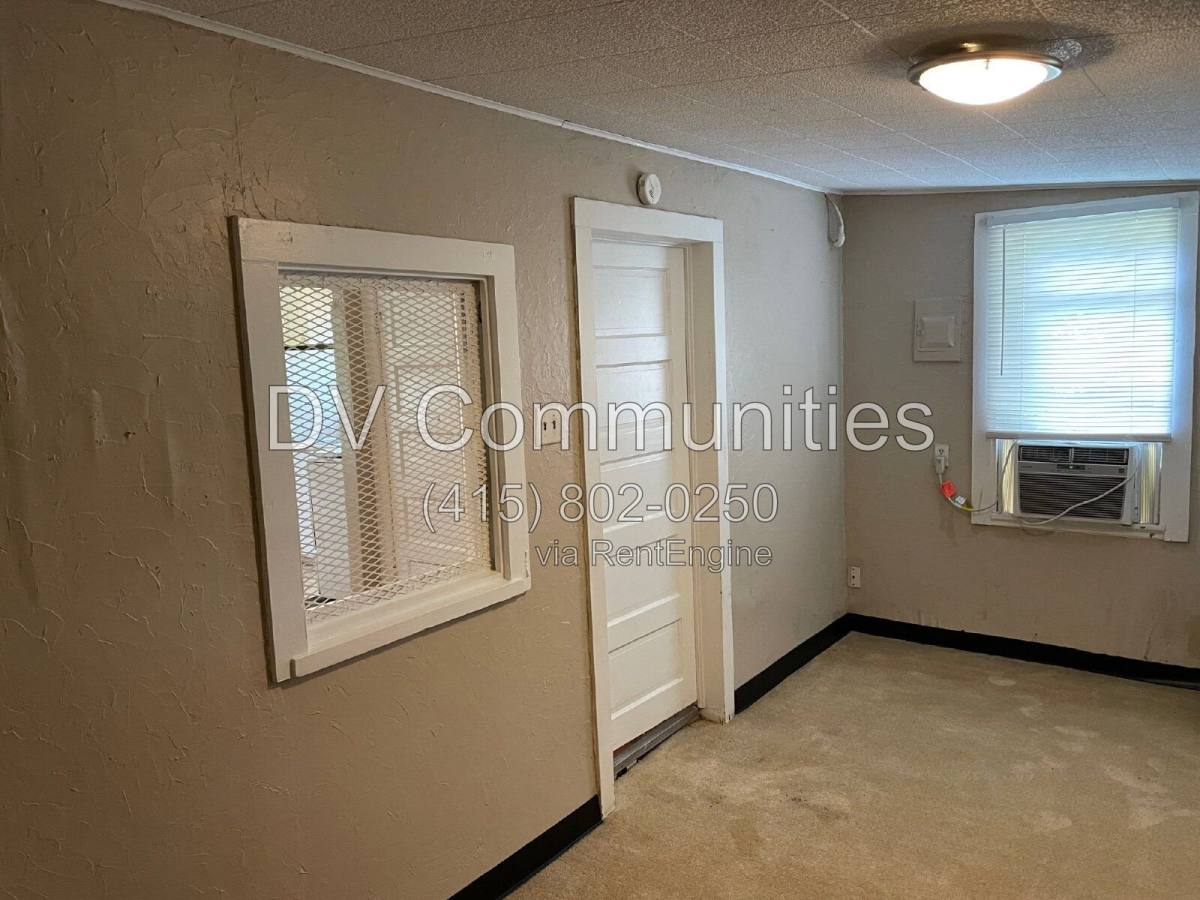 Apartment for rent at 1648 27th Ave N #2, St. Petersburg, FL 33713