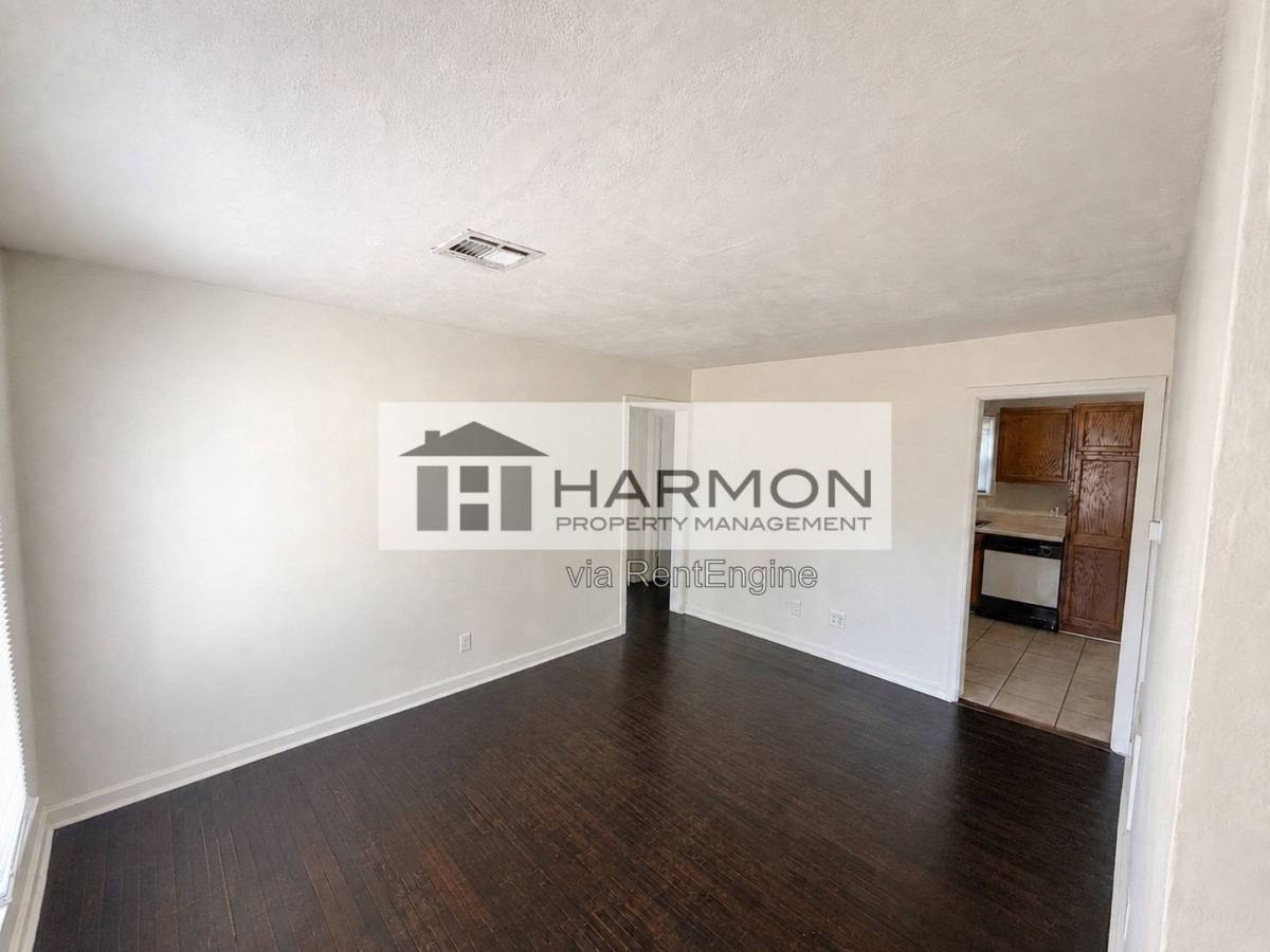 House for rent at 1823 N Garland St, Wichita, KS 67203