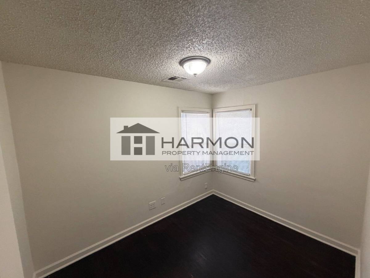 House for rent at 1823 N Garland St, Wichita, KS 67203