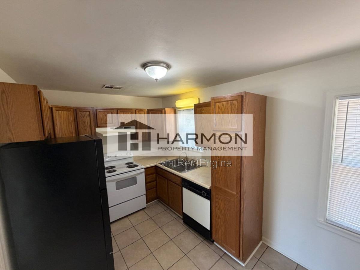 House for rent at 1823 N Garland St, Wichita, KS 67203