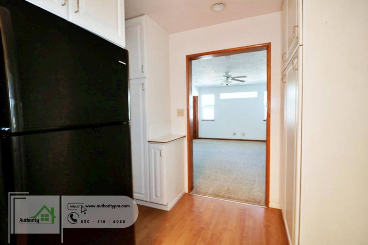 House for rent at 3180 Wilshire Dr, Redding, CA 96002