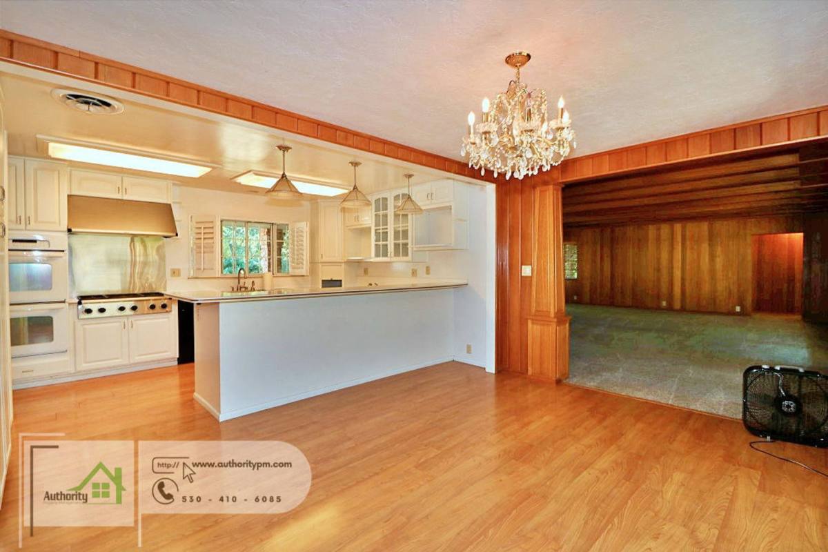 House for rent at 3180 Wilshire Dr, Redding, CA 96002