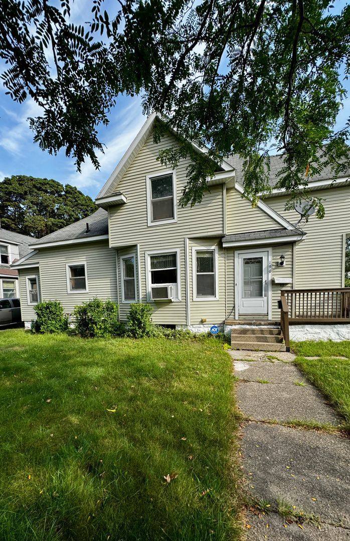 Apartment for rent at 190 W Washington Ave, Muskegon, MI 49441