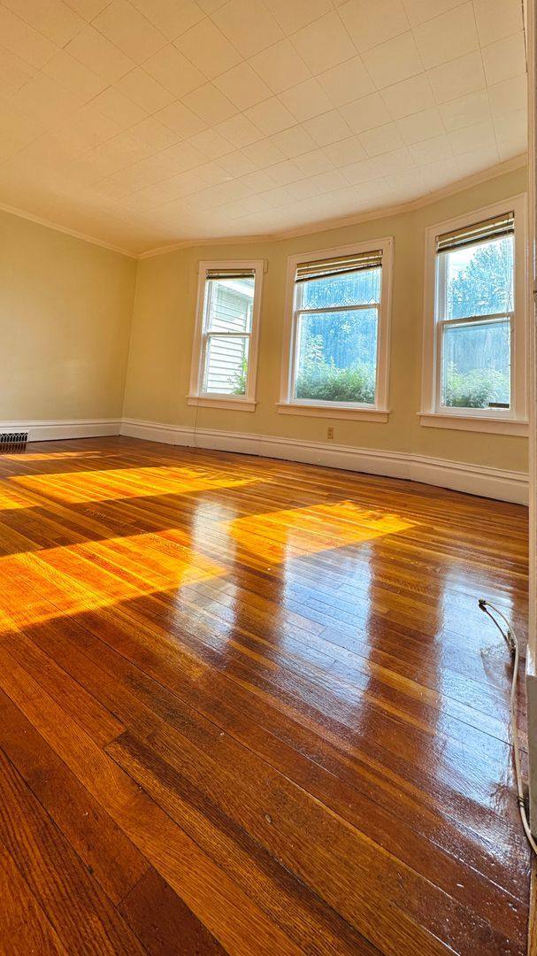 Apartment for rent at 190 W Washington Ave, Muskegon, MI 49441