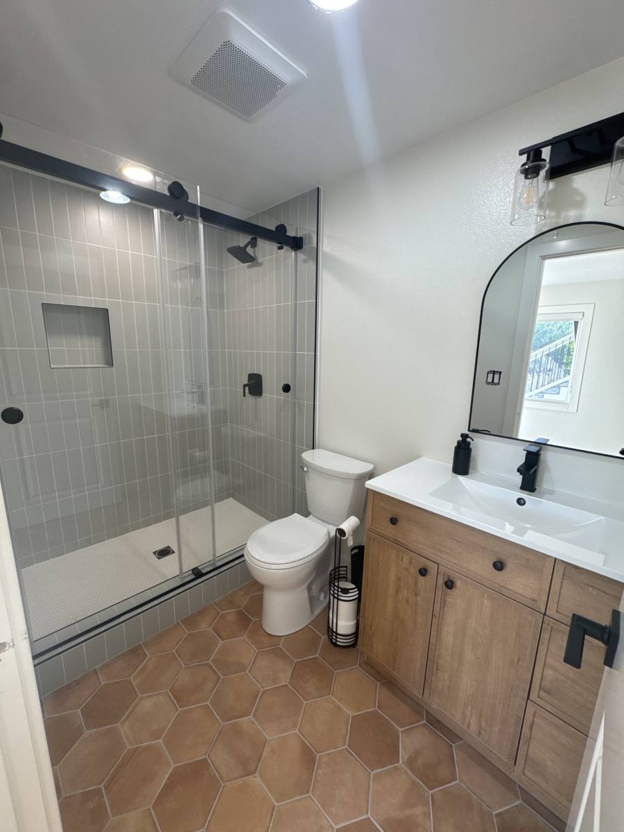 Apartment for rent at 1034 Calle Las Trancas #B, Thousand Oaks, CA 91360