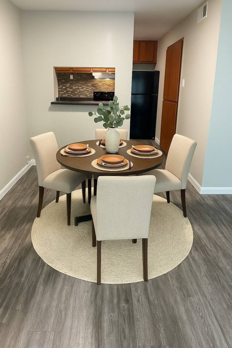 Encanto, 7132 Lawndale St, Houston, TX 77023 - Apartment for Rent - Image 2