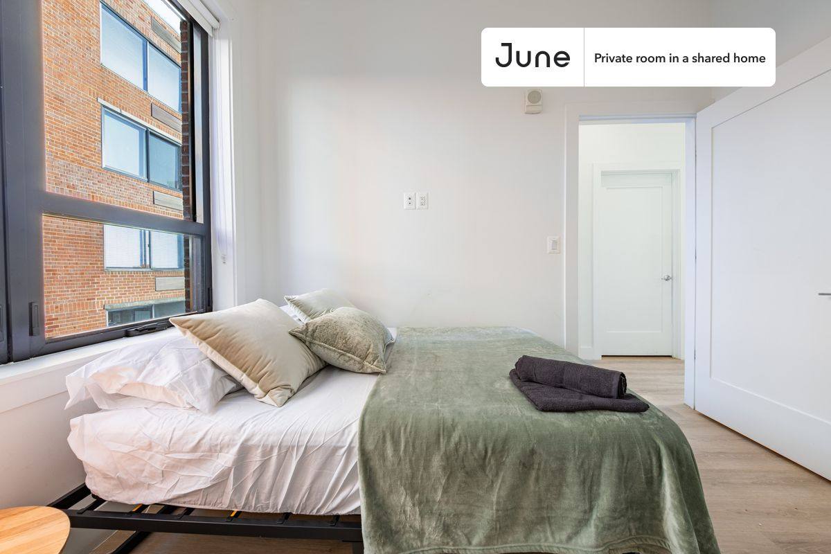 Apartment for rent at 2147 P St NW, Washington, DC 20037