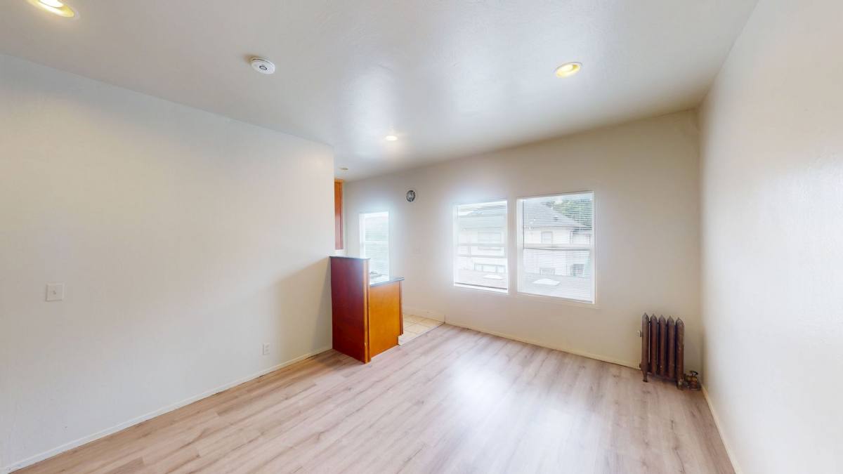 Apartment for rent at 454 34th St, Oakland, CA 94609