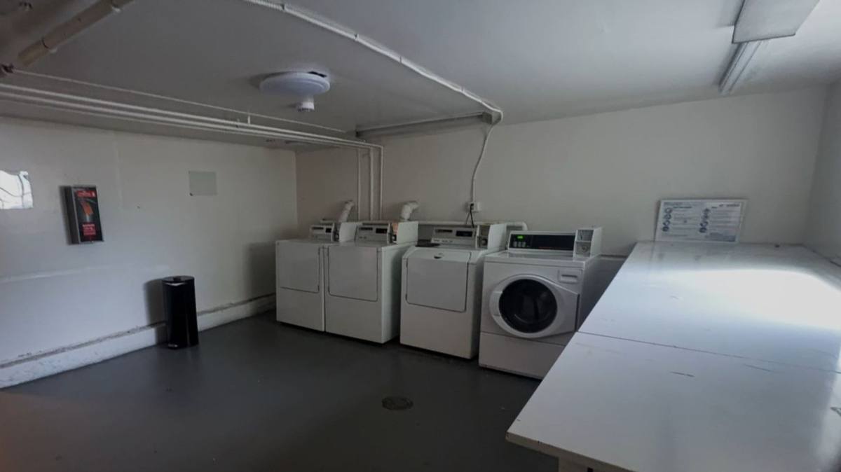 Apartment for rent at 454 34th St, Oakland, CA 94609