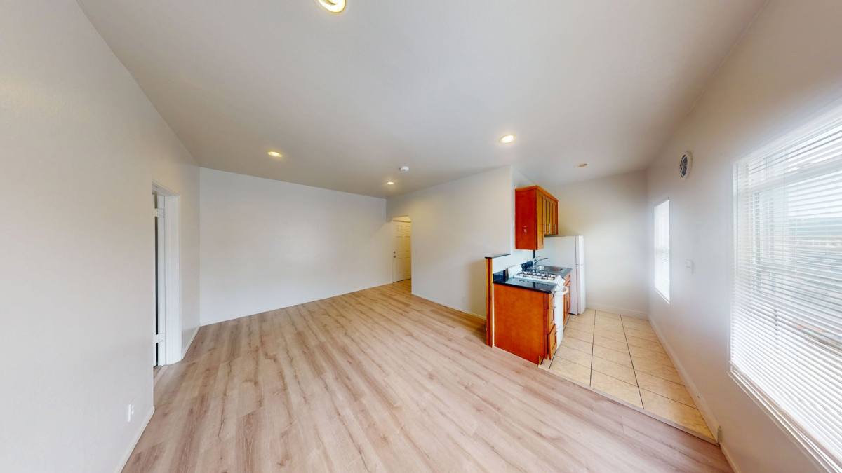Apartment for rent at 454 34th St, Oakland, CA 94609