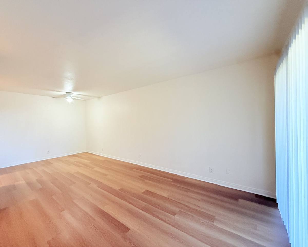 Condo for rent at 2857 N Los Felices Rd, Palm Springs, CA 92262