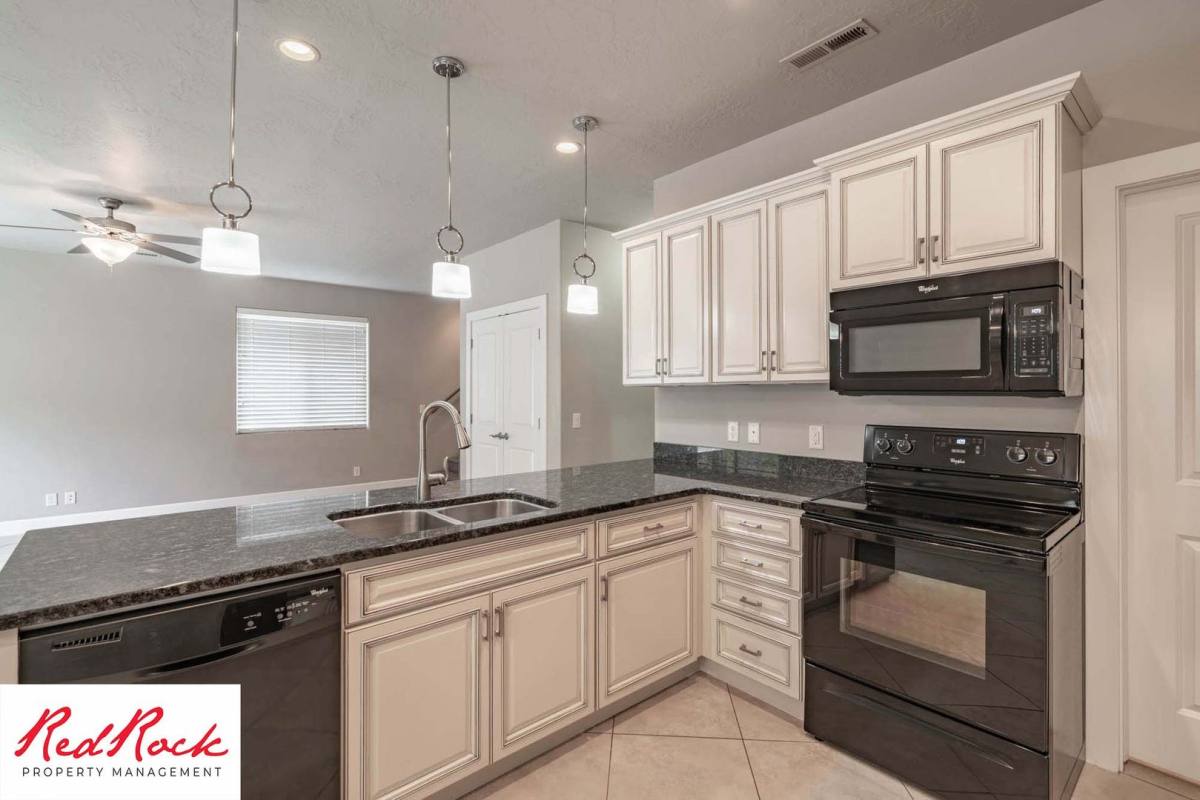 89 S Clinton Circle, St. George, UT 84770 - Townhouse for Rent - Image 4