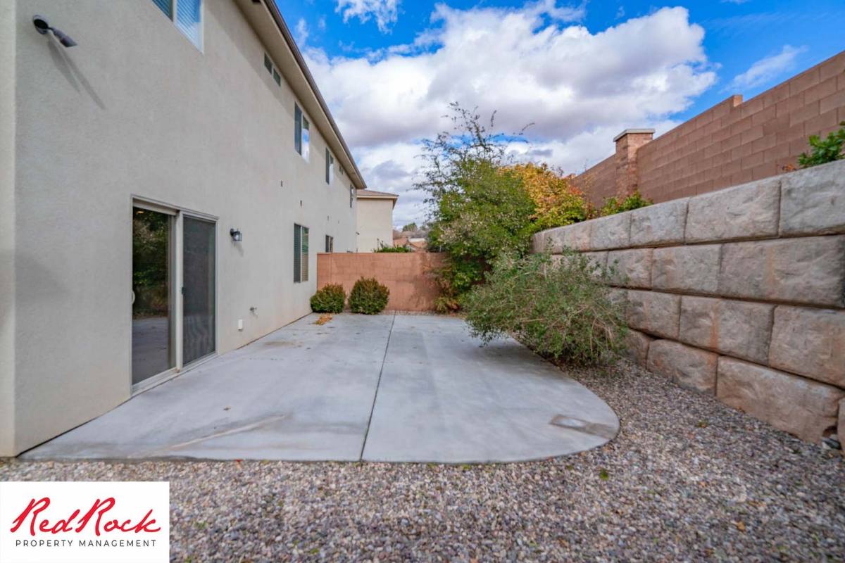 89 S Clinton Circle, St. George, UT 84770 - Townhouse for Rent - Image 5