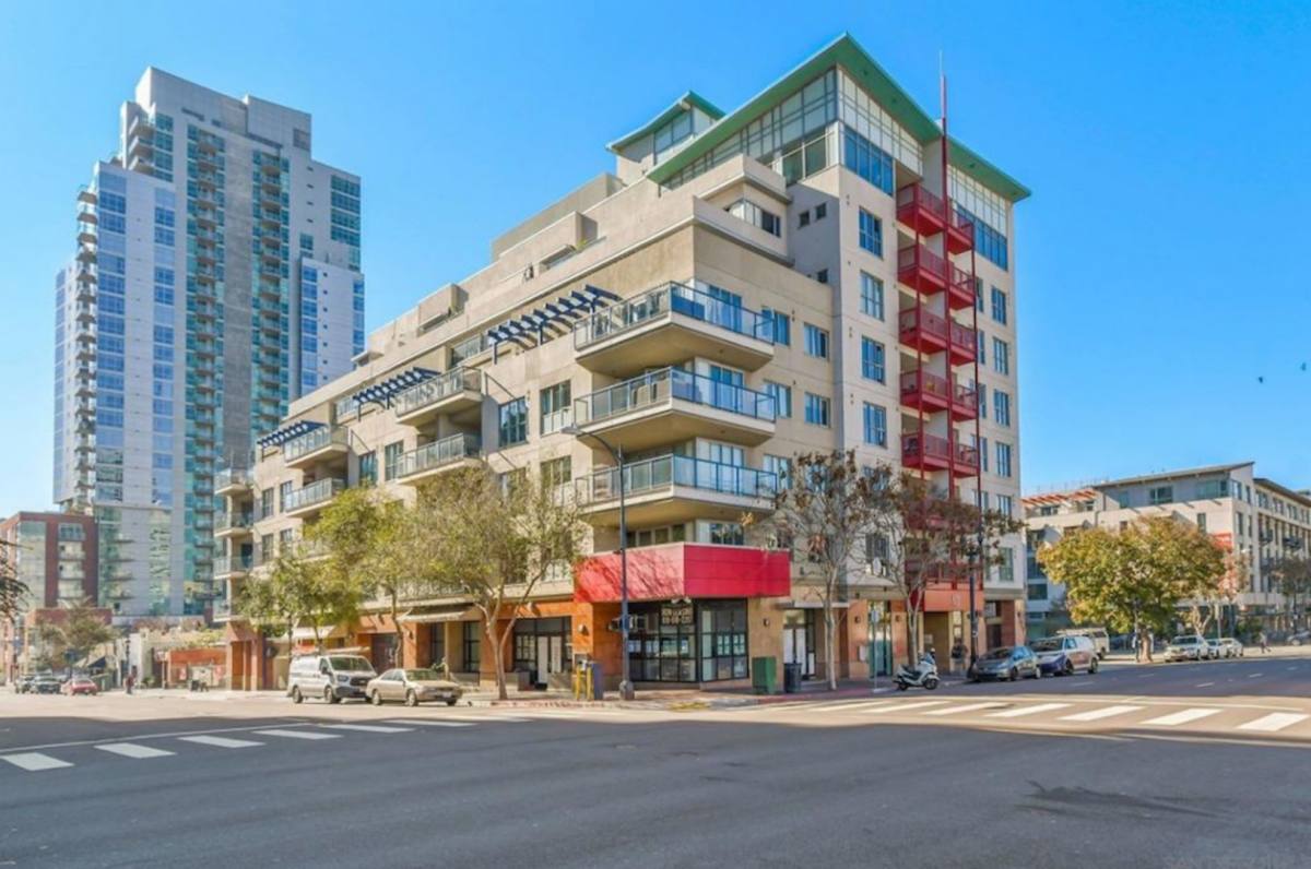 Condo for rent at 875 G St #203, San Diego, CA 92101