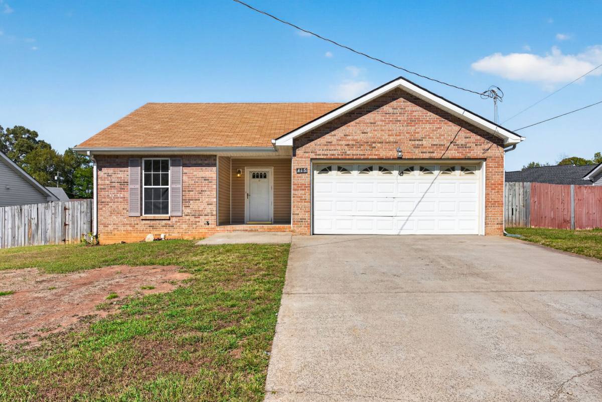 House for rent at 415 Faulkner Dr, Clarksville, TN 37042