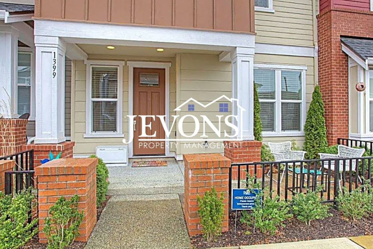 House for rent at 1399 NE Hickory Lane, Issaquah, WA 98029