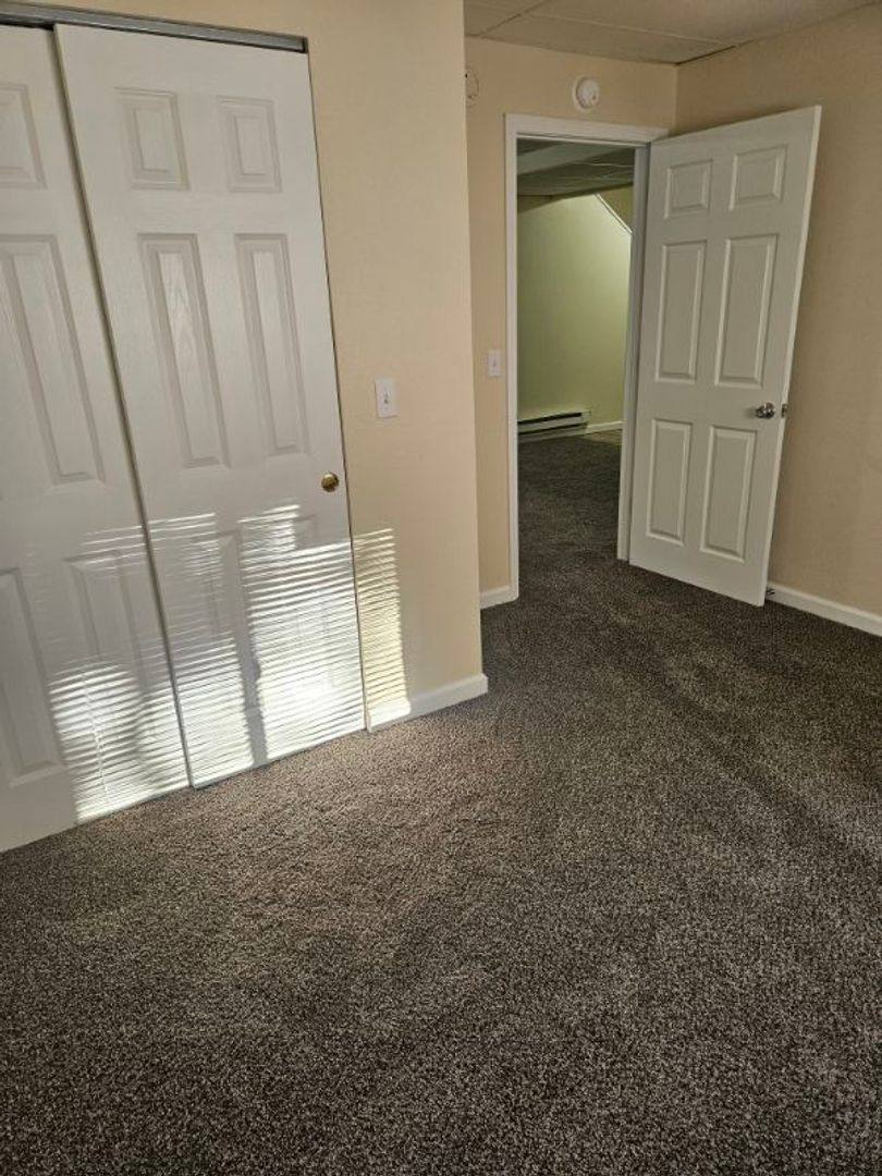 Apartment for rent at 2, 8 & 10 S Fleming St, Farmington, MO 63640