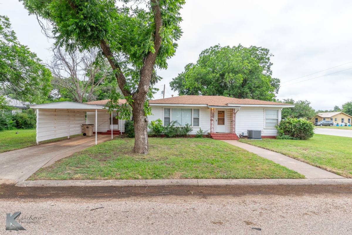 House for rent at 1402 Herring, Merkel, TX 79536
