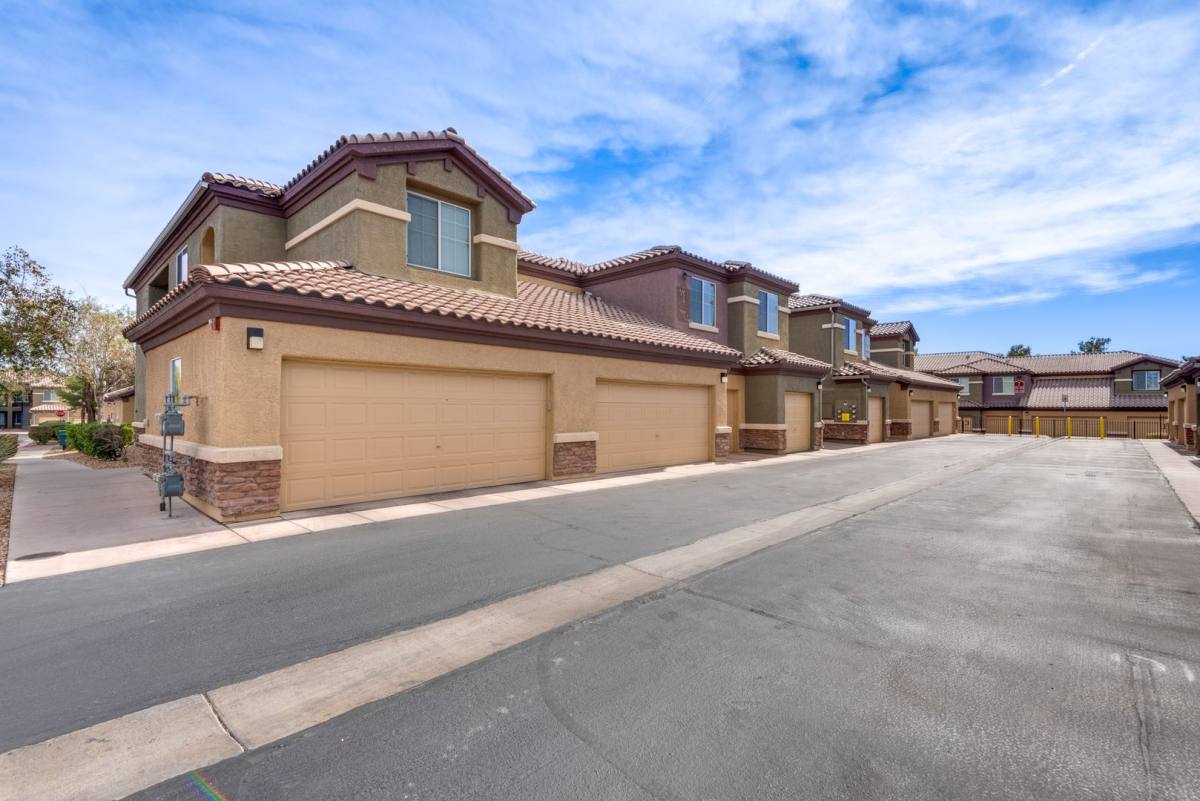 Apartment for rent at 6868 Sky Pointe Dr, Las Vegas, NV 89131