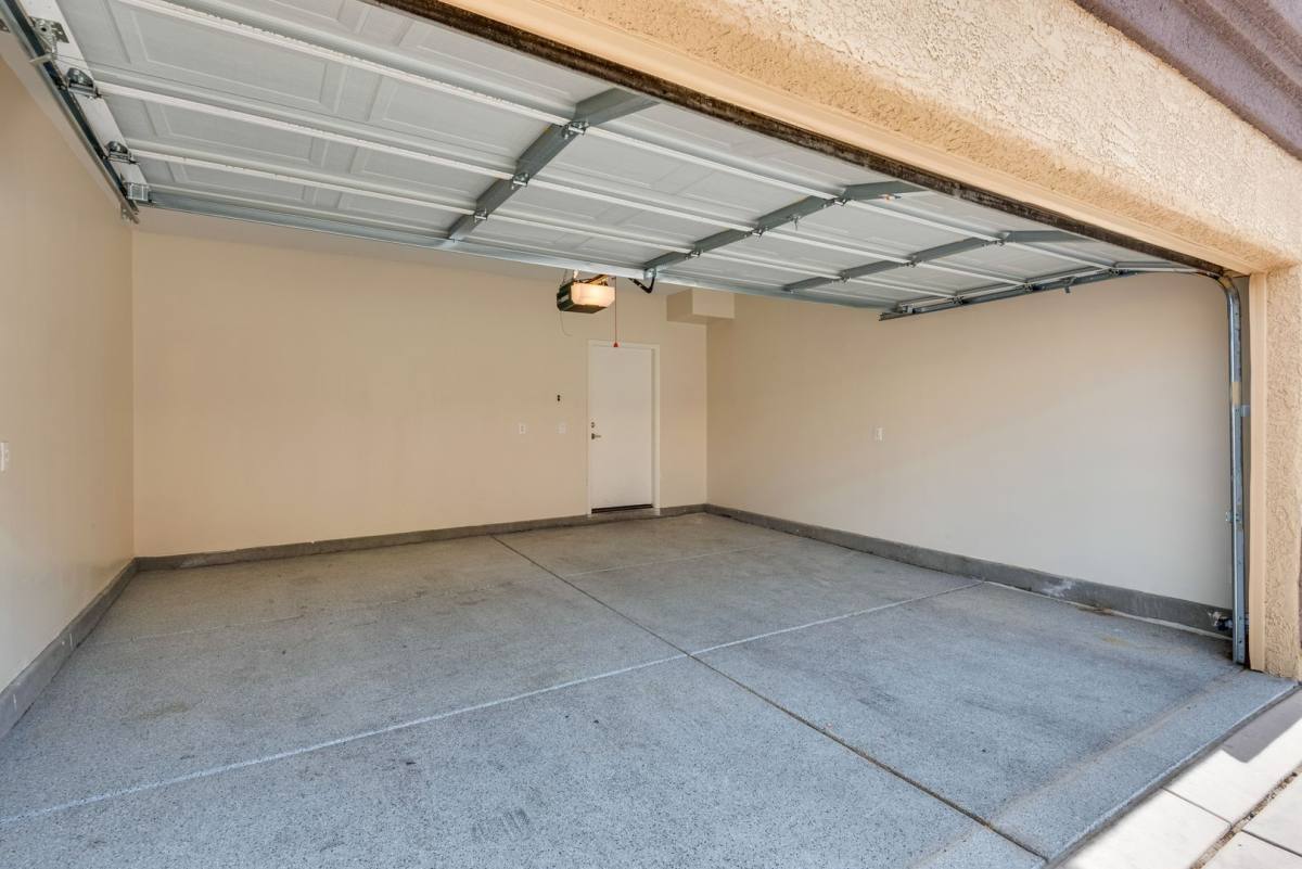 Apartment for rent at 6868 Sky Pointe Dr, Las Vegas, NV 89131