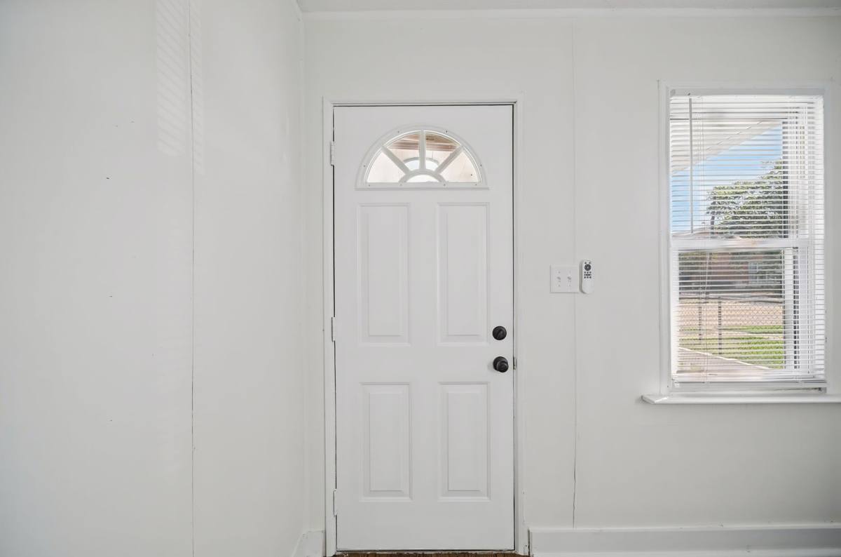 House for rent at 3713 Chestnut Ave, Newport News, VA 23607