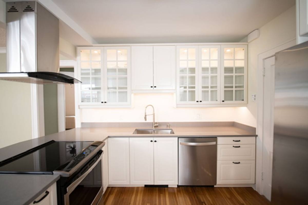 1135-1137 Goodrich Ave, St. Paul, MN 55105 - Apartment for Rent - Image 2