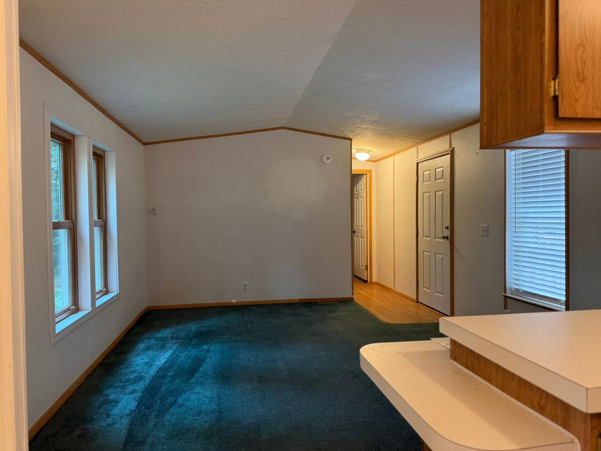 House for rent at 38595 Sodaville Waterloo Rd, Lebanon, OR 97355