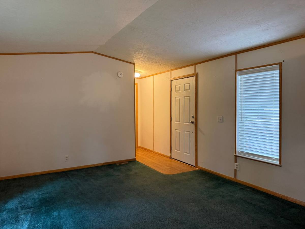 House for rent at 38595 Sodaville Waterloo Rd, Lebanon, OR 97355