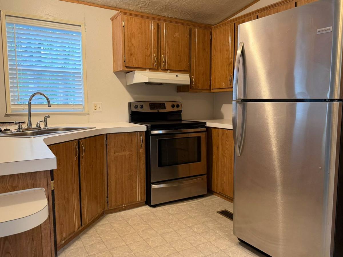 House for rent at 38595 Sodaville Waterloo Rd, Lebanon, OR 97355