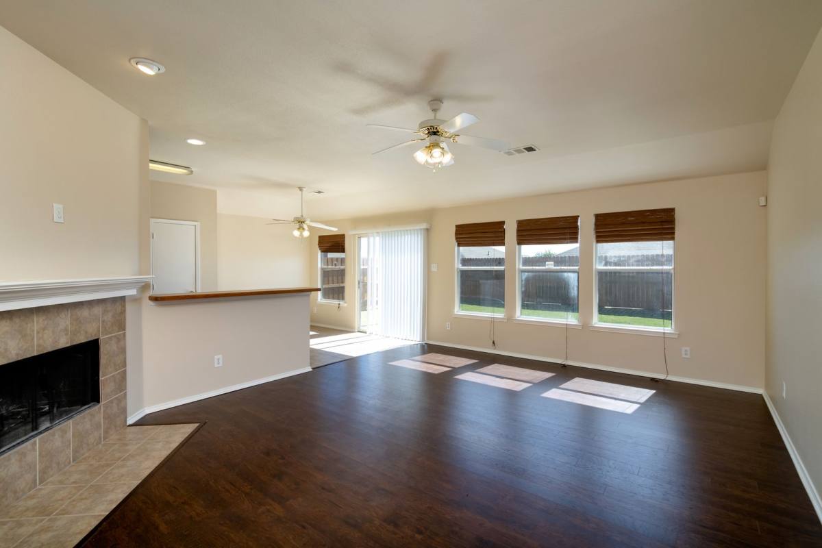 House for rent at 14617 Eaglemont Dr, Little Elm, TX 75068