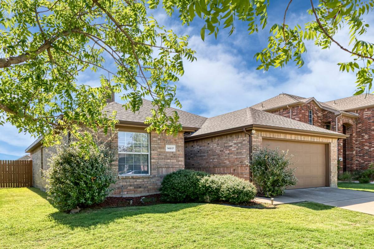 House for rent at 14617 Eaglemont Dr, Little Elm, TX 75068