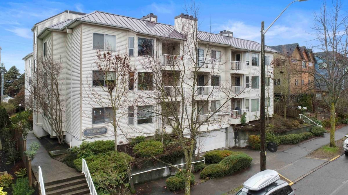 Apartment for rent at Monterey, 5941 California Ave SW, Seattle, WA 98136