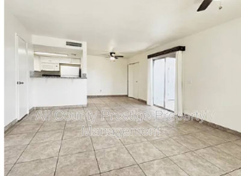 7524 N 47th Dr, Glendale, AZ 85301 - Townhouse for Rent - Image 3