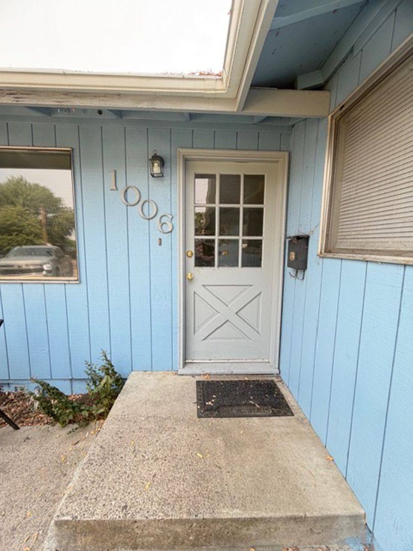 Apartment for rent at 1004-1010 C Ave, La Grande, OR 97850