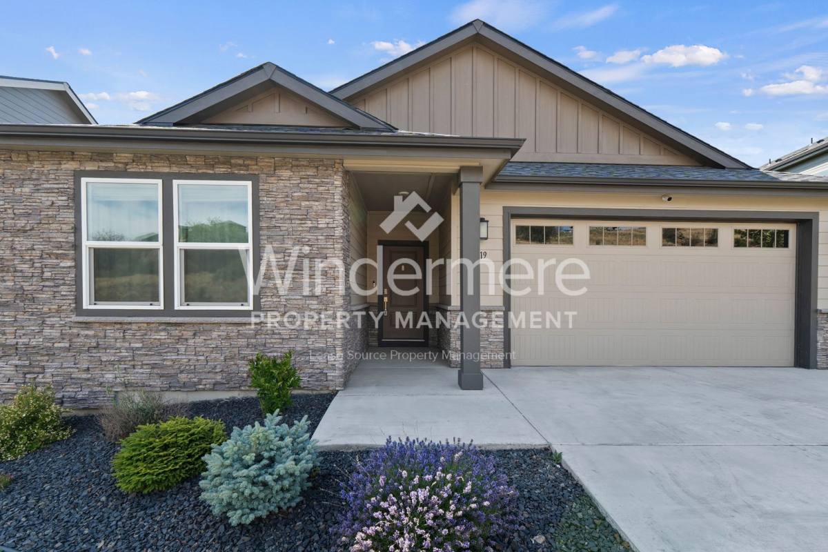 House for rent at 20619 Valley Vista Dr, Liberty Lake, WA 99019