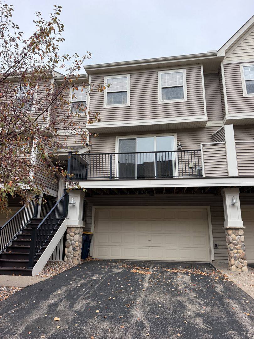 Townhouse for rent at 7528 Parkridge Lane, Savage, MN 55378